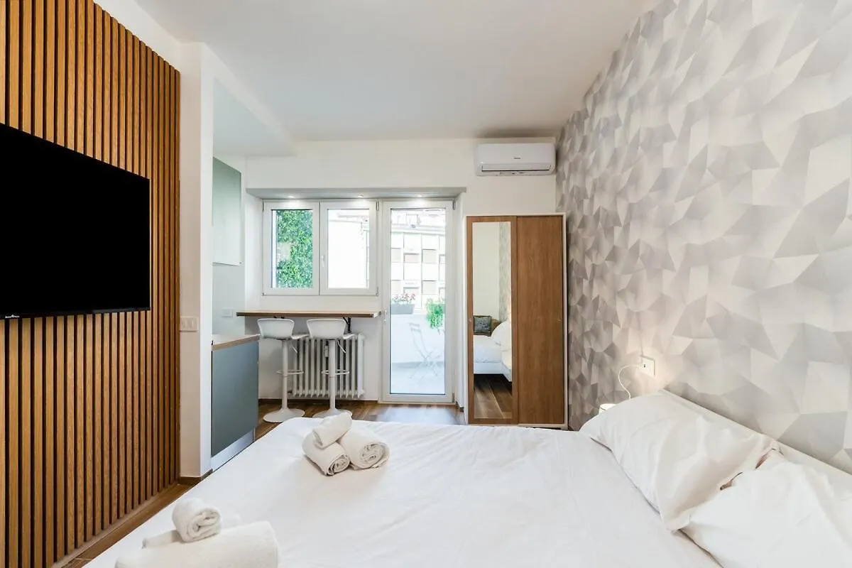 Bright Elegant Flat With Balcony, Milan Portello 0*,  Italy