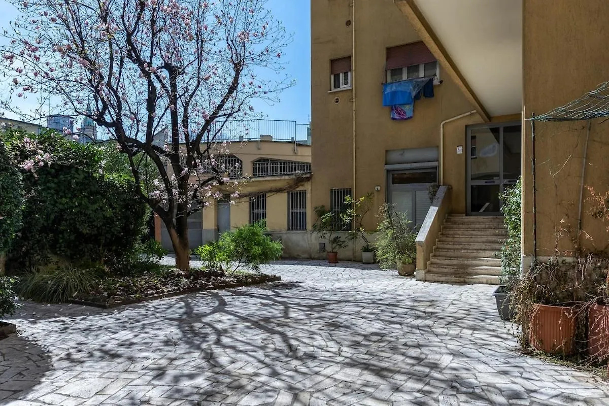 Bright Elegant Flat With Balcony, Milan Portello Italy