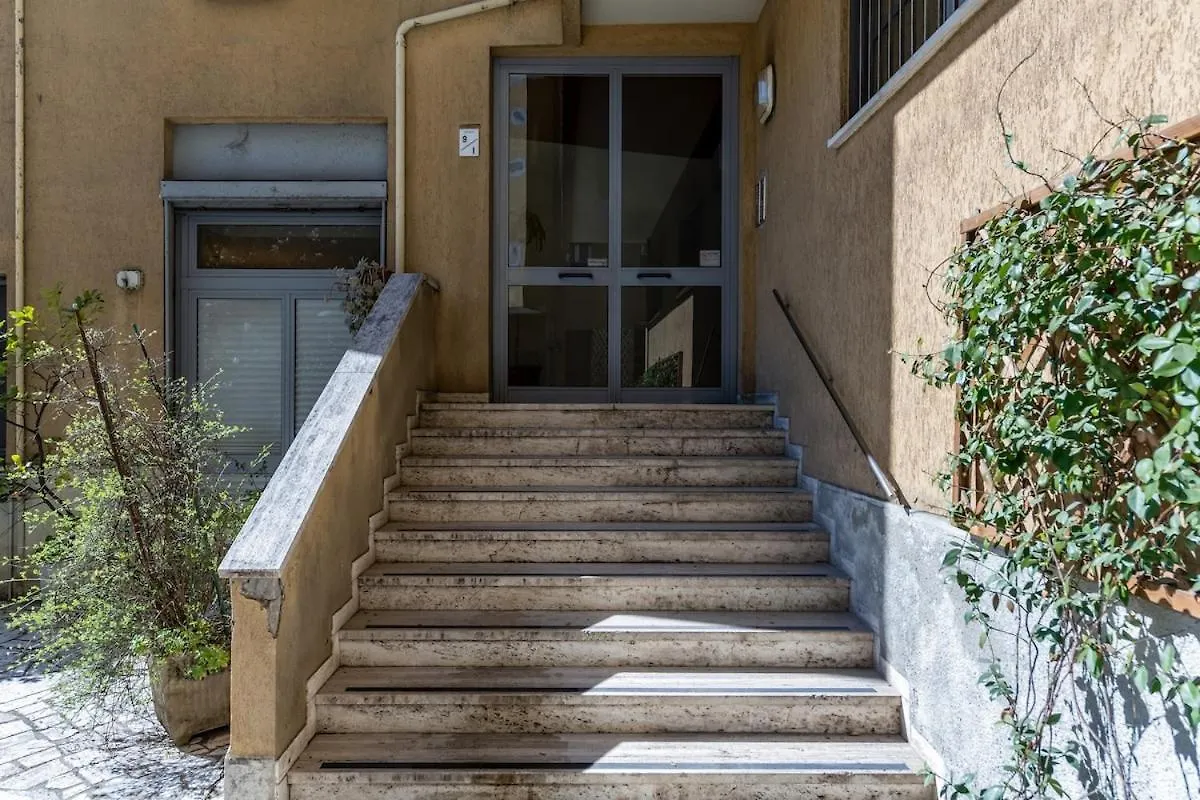 Bright Elegant Flat With Balcony, Milan Portello 0*,  Italy