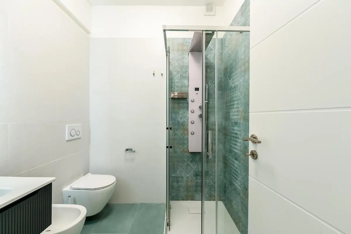 Lägenhet Bright Elegant Flat With Balcony, Milan Portello Italien